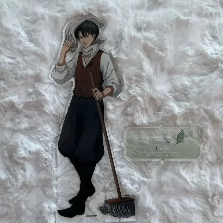 [BUNJANG] Attack on Titan Levi Ackerman 10th Anniversary Cleaning Acrylic Stand / 진격의 거인 진격거 리바이 아커만 10주년 청소 아크릴 스탠드