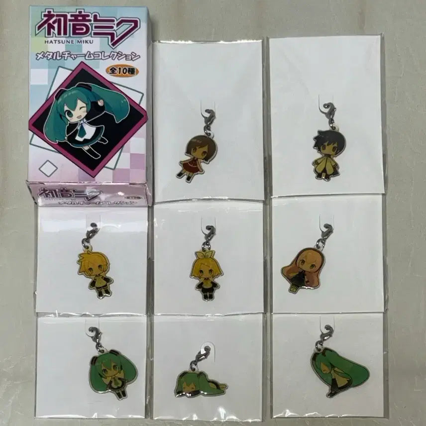 [BUNJANG] Hatsune Miku Metal Charm Collection Set / 하츠네미쿠 메탈 챰 컬렉션 8종 일괄 고전 보컬로이드 굿즈