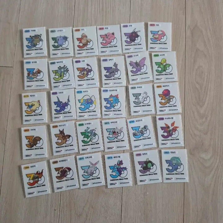 [BUNJANG] Pokemon Sticker Collection 30th Anniversary New Logo Seal Set (30 Types) / 포켓몬 띠부씰 30주년기념  1013종중 신규 로고씰 30종 일괄판매합니다