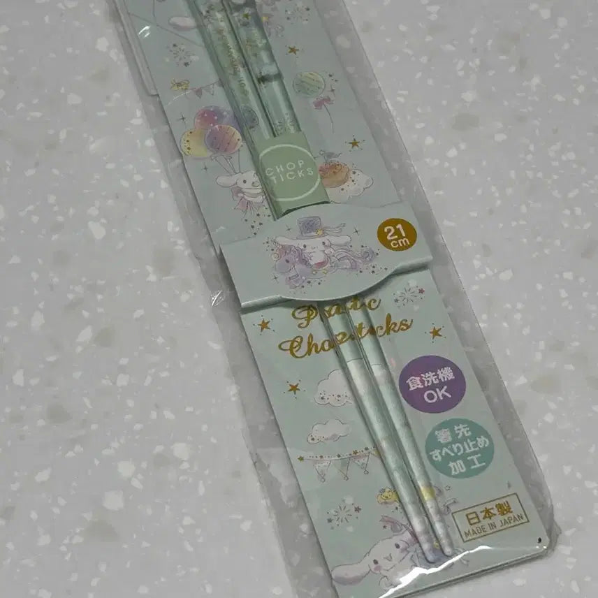 [BUNJANG] Sanrio Cinnamoroll Clear Acrylic Chopsticks / 미개봉현물 산리오 시나모롤 투명젓가락 아크릴 찹스틱