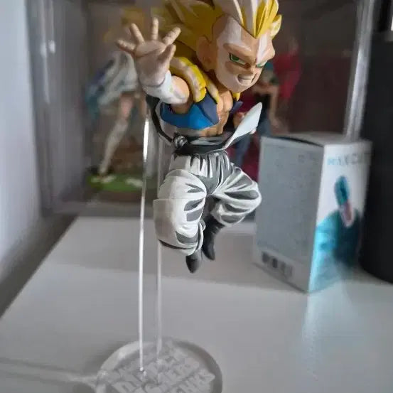 [BUNJANG] Dragon Ball Super: Fusion - Super Saiyan Trunks Repainted Action Figure / 드래곤볼 오천크스 리페인트
