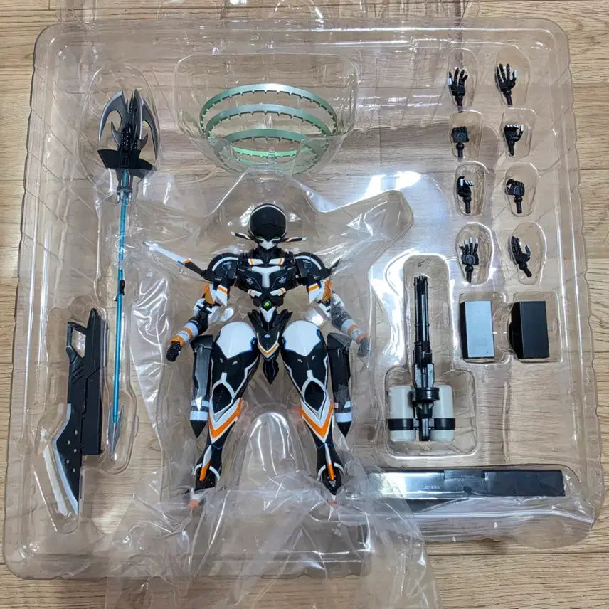 [BUNJANG] Definitive Arms Chamber Full Action Model Figure / 취성의 가르간티아 체임버 피규어 팝니다.