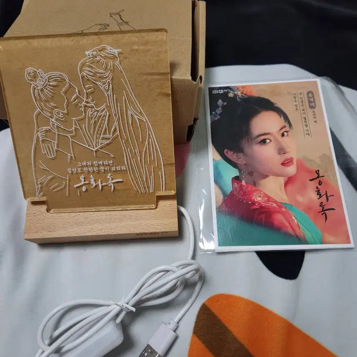 [BUNJANG] Liu Yifei Moghwa-rok Drama Standee Mood Lamp + Postcard Set / 유역비 몽화록 굿즈 등신대 무드등 + 엽서 세트