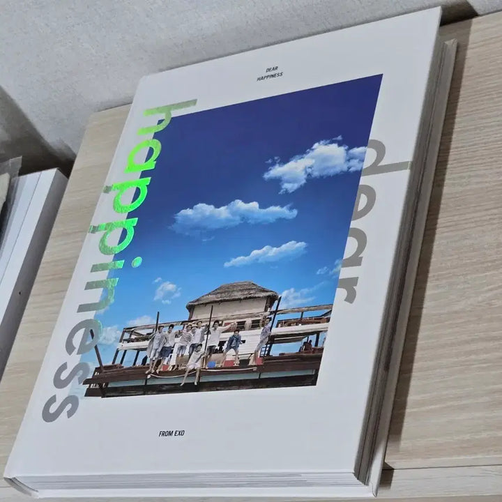 [BUNJANG] EXO Dear Happiness Photobook / 엑소 디어 해피니스 포토북