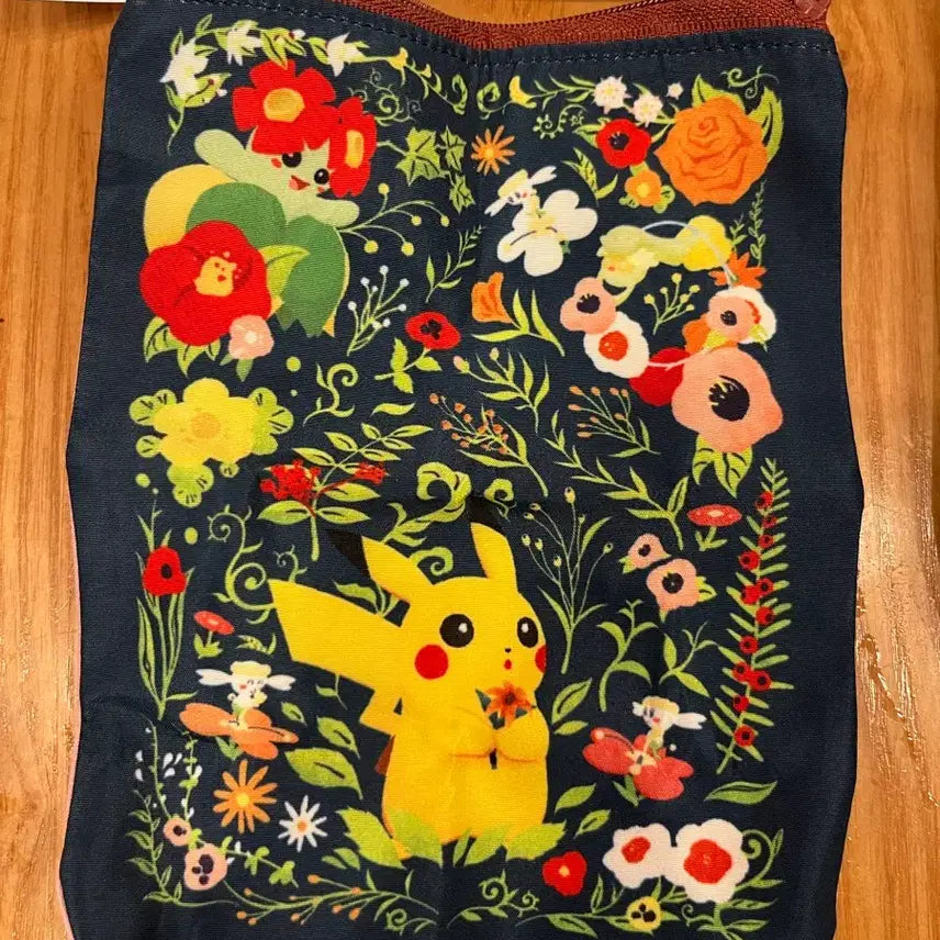 [BUNJANG] Pokemon Pikachu Gacha Pouch Pen Pouch / 포켓몬 피카츄 가챠 파우치 펜파우치 양도 판매