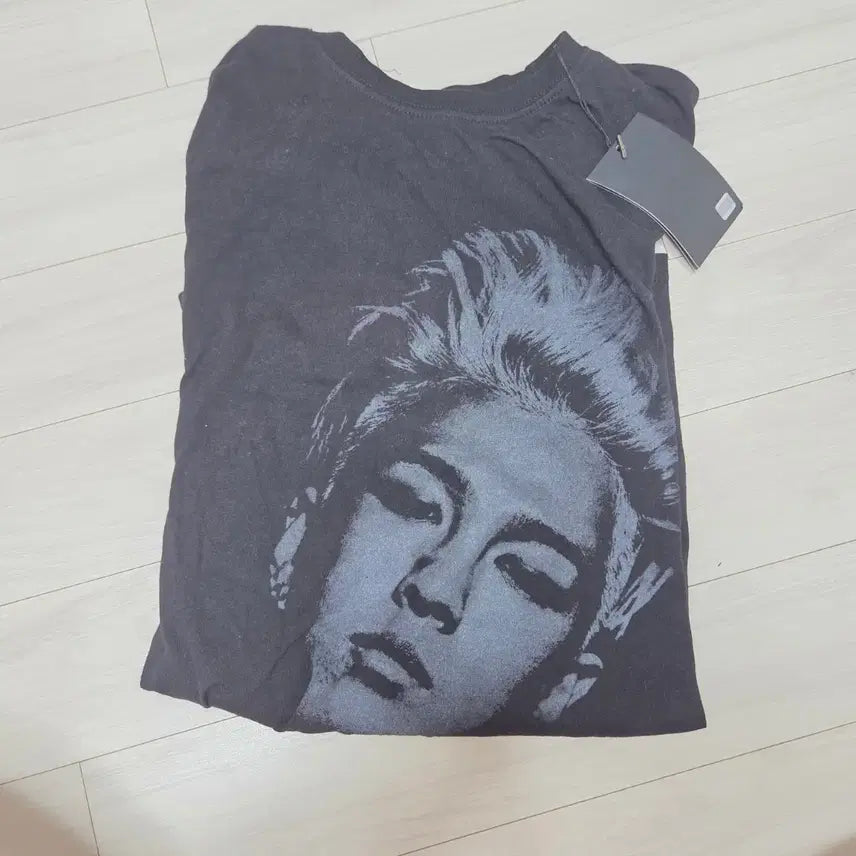 [BUNJANG] Taeyang Big Bang Printing T-shirt Black L / 태양 굿즈 프린팅 반팔티 블랙L