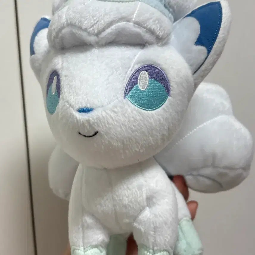 [BUNJANG] Pokemon Alola Ninetales Plush / 포켓몬스터 알로라 식스테일 인형