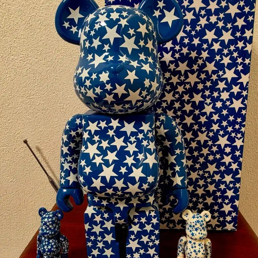 [BUNJANG] Bearbrick Alexander Girard Star Version 400% &amp; 100% Set / 베어브릭 알렉산더 지라드 스타버젼 400%,100% 베어브릭 세트입니다