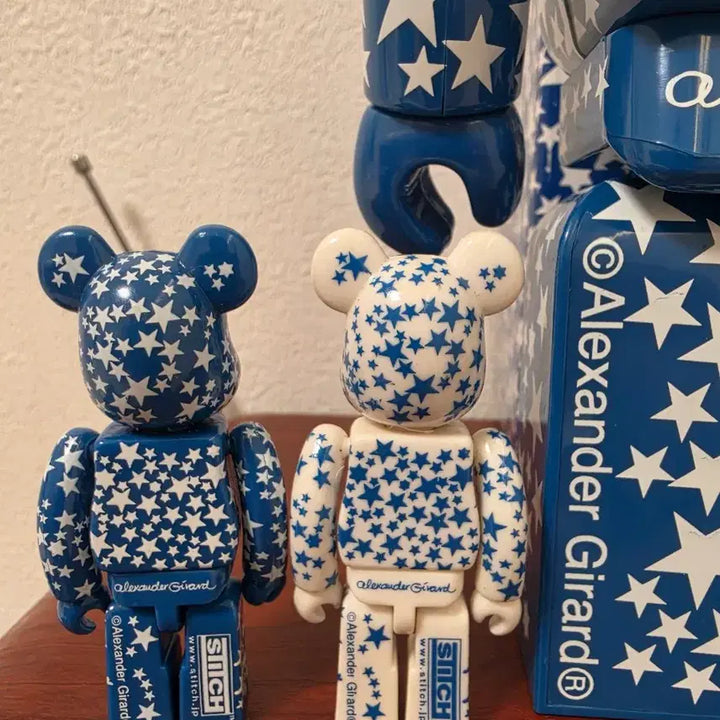 [BUNJANG] Bearbrick Alexander Girard Star Version 400% &amp; 100% Set / 베어브릭 알렉산더 지라드 스타버젼 400%,100% 베어브릭 세트입니다