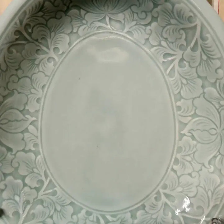 [BUNJANG] Celadon Relief Lotus Pattern Plate by Master Jang Young-an / 청자 양각 연꽃 무늬 접시