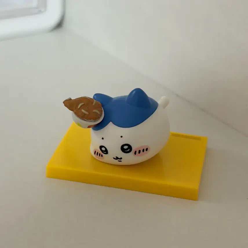 [BUNJANG] Chiikawa Hachiware Matsuya Limited Edition Figure / 치이카와 하치와레 마츠야 한정 피규어