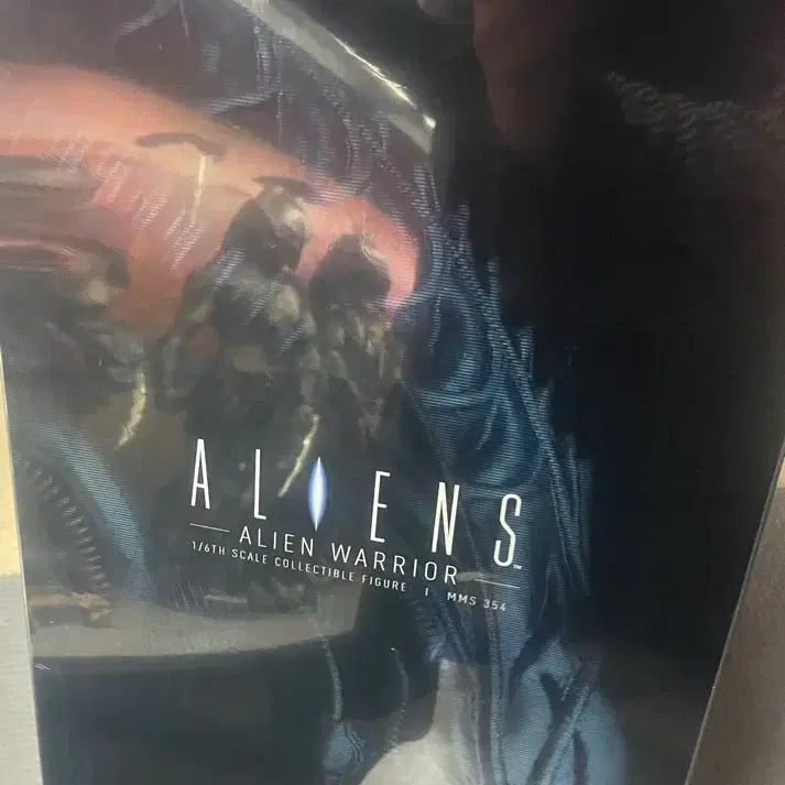 [BUNJANG] Hot Toys Alien Warrior Figure / 핫토이 에일리언 워리어