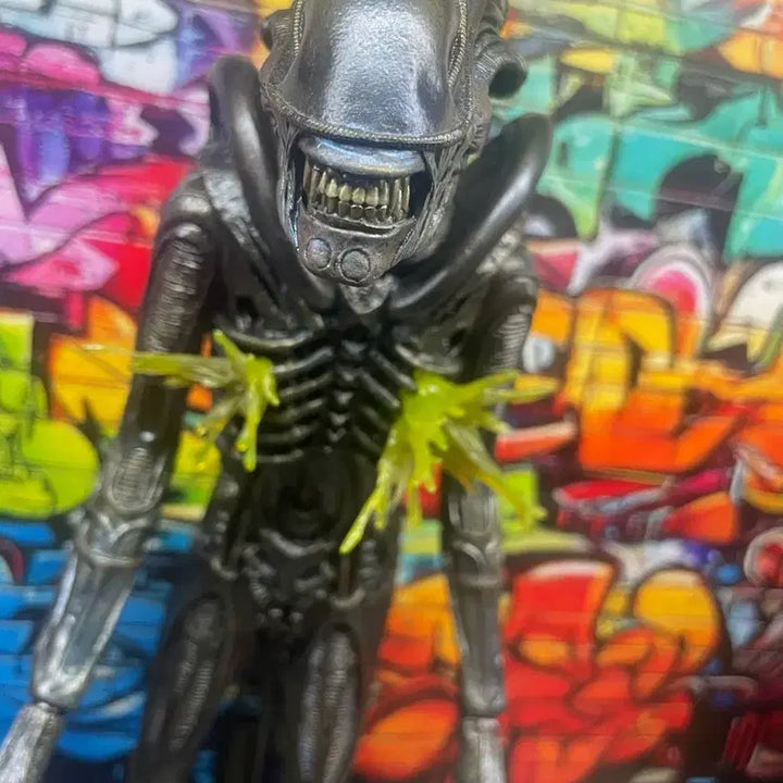 [BUNJANG] Hot Toys Alien Warrior Figure / 핫토이 에일리언 워리어