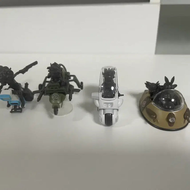[BUNJANG] Dragon Ball Mini Car Figure 4-Piece Set / 드래곤볼 미니카 피규어 4종