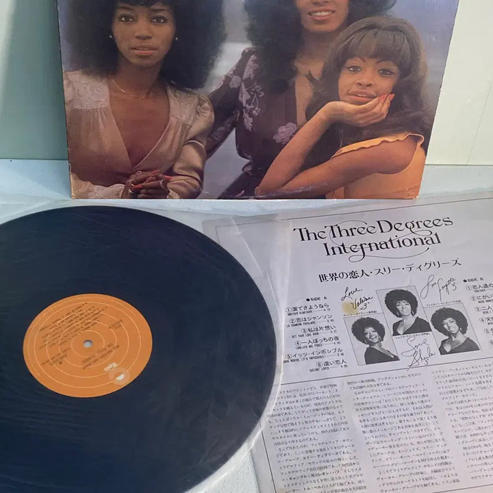 [BUNJANG] The Three Degrees International 1975 LP / (수입중고LP-소울) The Three Degrees -International