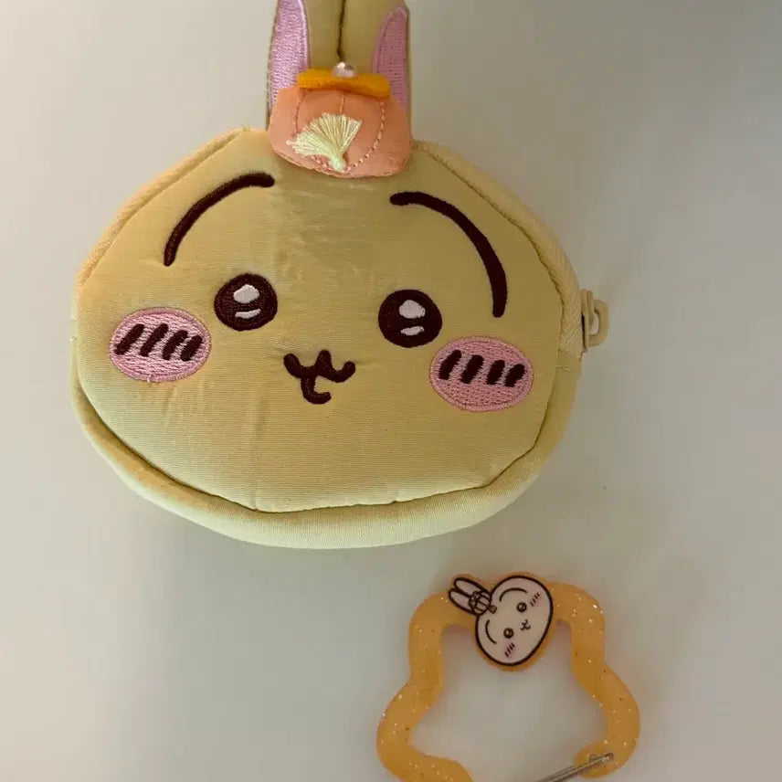 [BUNJANG] Chiikawa Usagi Double Pouch Coin Case with Carabiner / 치이카와 우사기 더블 파우치 동전지갑 카라비너