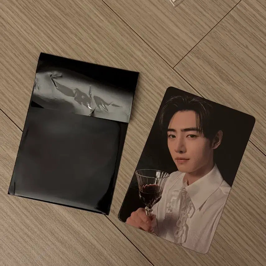[BUNJANG] ENHYPEN Sunghoon House of Vampires Jealousy Entry Photocard / 하우스오브뱀파이어 엔하이픈 성훈 질투 입장포카