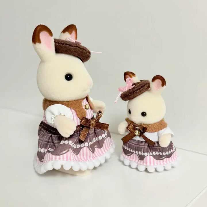 [BUNJANG] Sylvanian Families Valentine Sweet Chocolate Fair Set / 실바니안 발렌타인 스위트초콜릿 페어