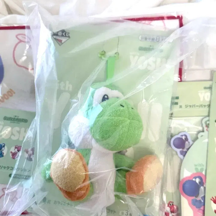[BUNJANG] Nintendo Yoshi Ichiban Kuji B Prize Plush Keychain (Sealed) / [미개봉] 닌텐도 요시 제일복권 이치방쿠지 B상 인형 키링