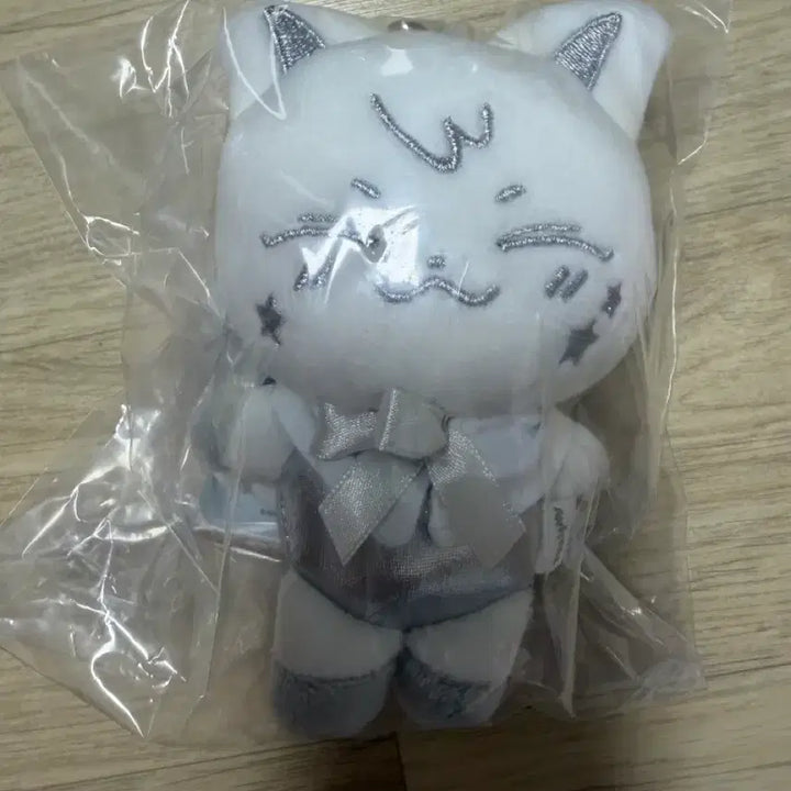 [BUNJANG] ATEEZ Aniteez Popup San Deogi Keyring Doll / 에이티즈 애니티즈 팝업 실버 산덕이 키링 인형 산 최산