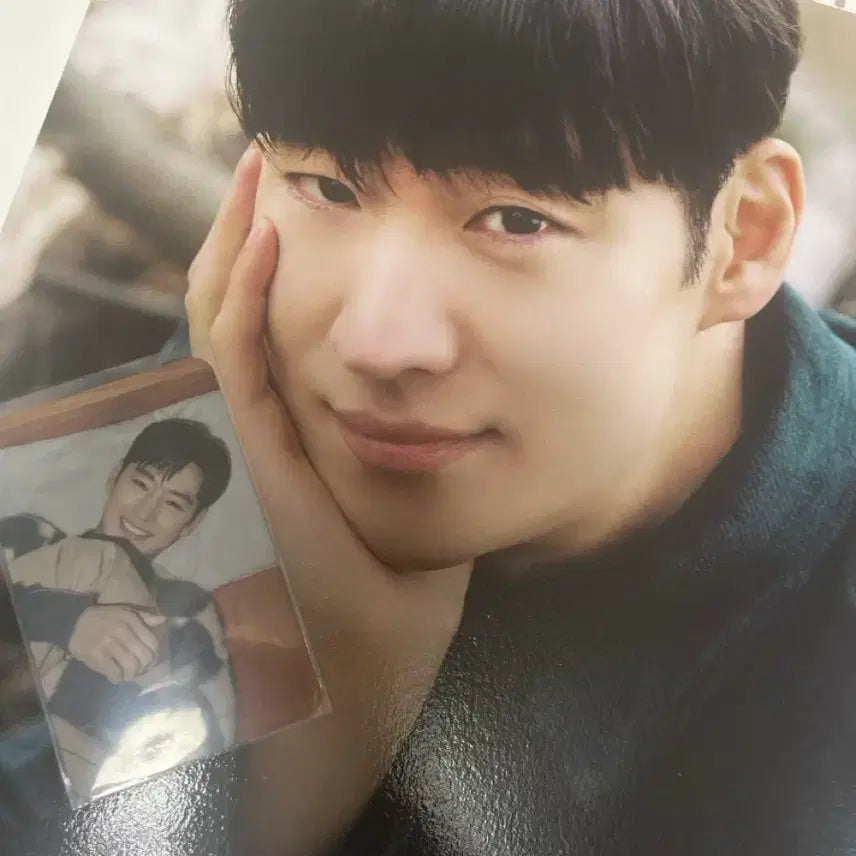 [BUNJANG] Lee Je Hoon Cosmopolitan Shine Photocard / 이제훈 코스모폴리탄 샤인 (포카 1장 포함) 양도