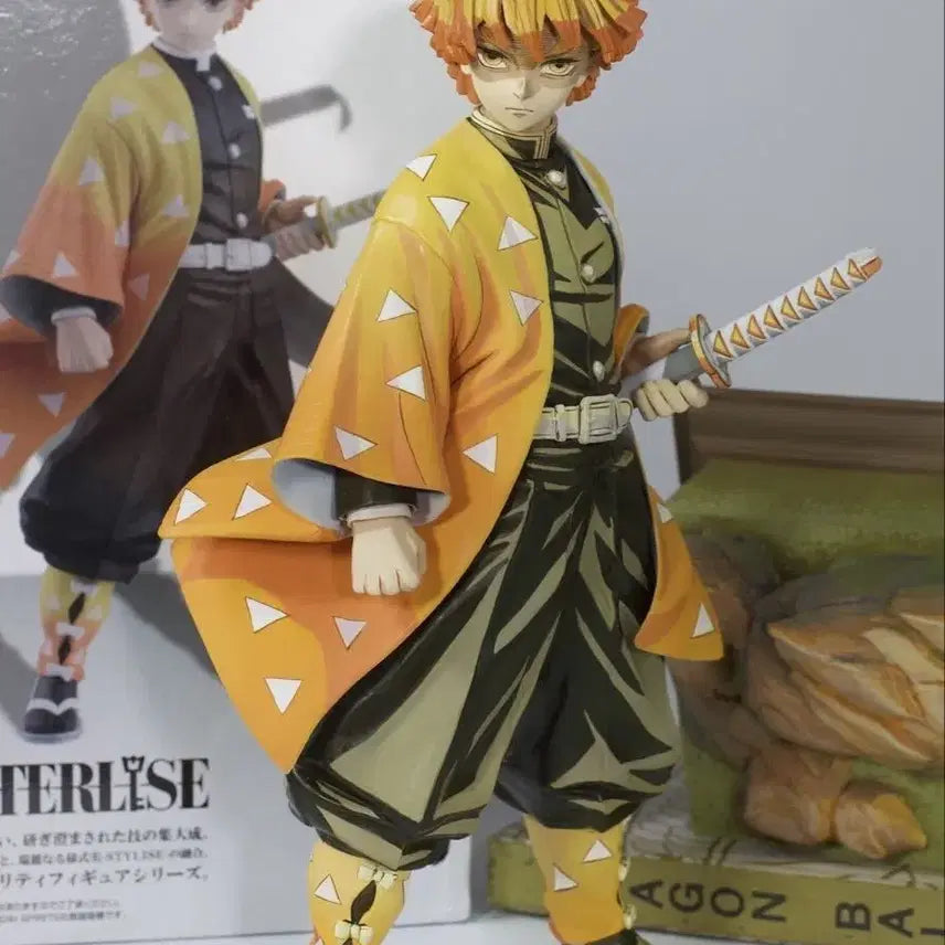 [BUNJANG] Demon Slayer Zenitsu Agatsuma Repainted Figure / 귀멸의칼날 번개형제 B상 젠이츠 리페인트