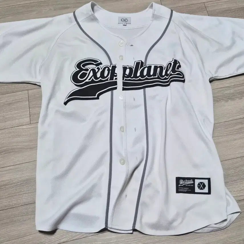 [BUNJANG] Baekhyun EXO PLANET Uniform (Size S) / 백현 구 유니폼 S 사이즈 판매합니다
