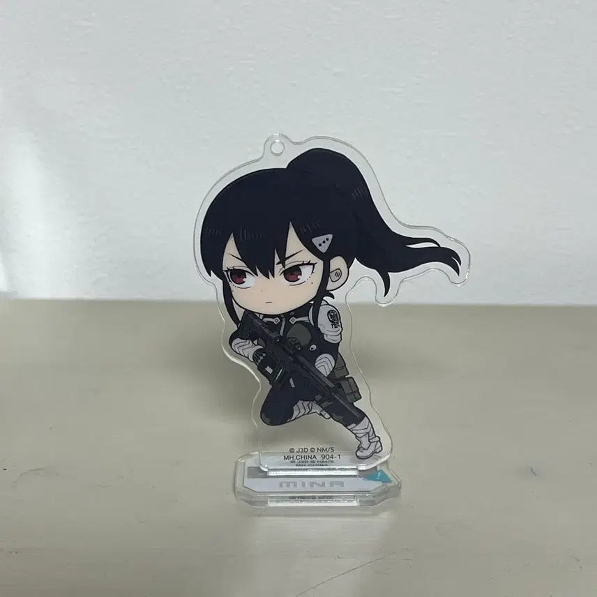 [BUNJANG] Kaiju No. 8 Mina Ashiro Acrylic Stand &amp; Can Badge Bundle Set / (2종 일괄) 괴수8호 아시로 미나 굿즈 아크릴스탠드, 캔뱃지