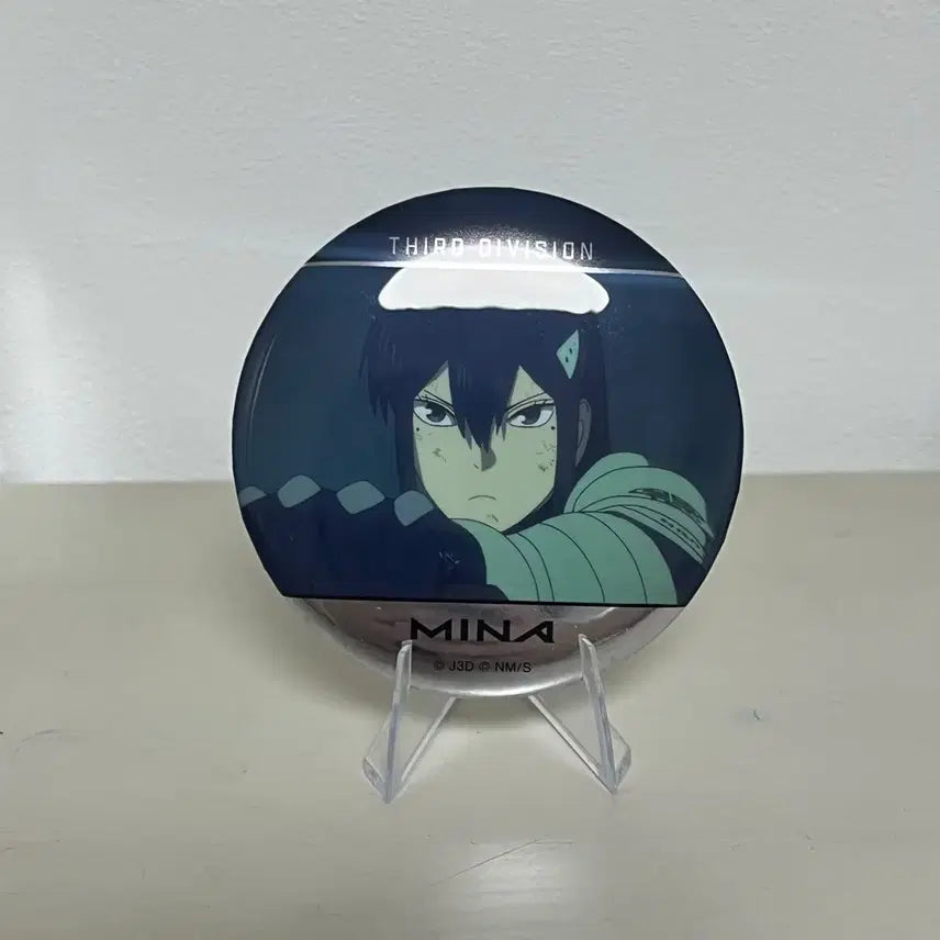 [BUNJANG] Kaiju No. 8 Mina Ashiro Acrylic Stand &amp; Can Badge Bundle Set / (2종 일괄) 괴수8호 아시로 미나 굿즈 아크릴스탠드, 캔뱃지