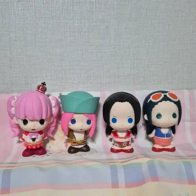 [BUNJANG] One Piece Heroines Sofubi Figure Bundle Set - Perona, Boa Hancock, Nico Robin, Jewelry Bonney / [일괄] 원피스 히로인즈 소프비 피규어 풀세트 페로나 보아핸콕 니코로빈 대식가 쥬얼리 보니