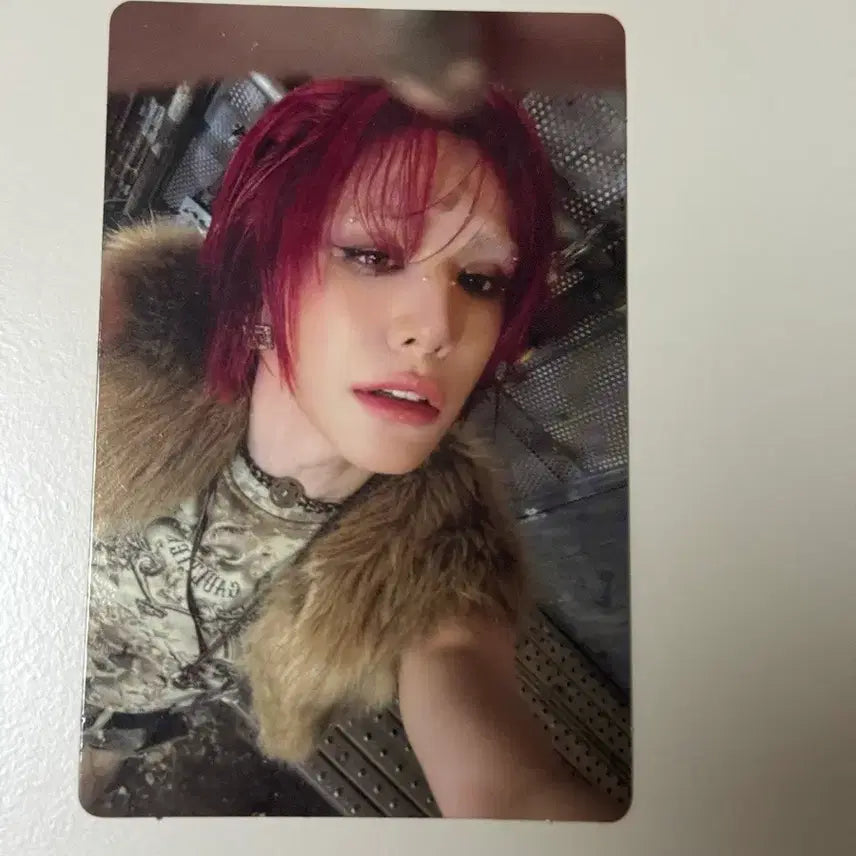 [BUNJANG] UXLVE X lov Unlove Hyeon Album Photocard / 엑스러브 Xlov 언러브 UXLXVE 우무티 앨범 포카
