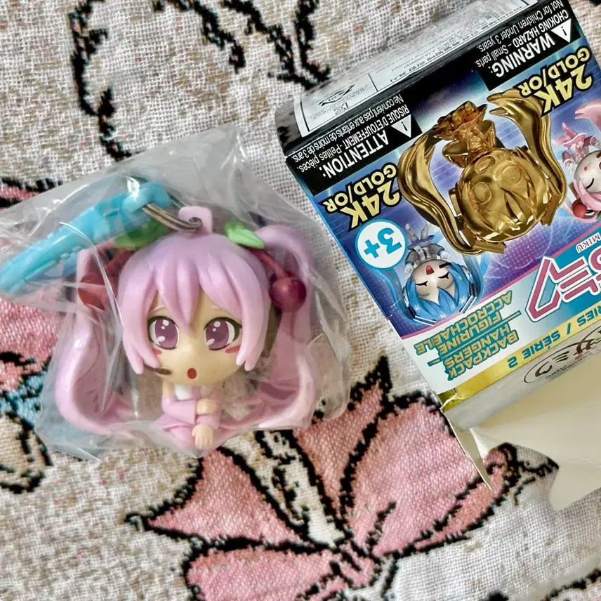 [BUNJANG] Vocaloid Sakura Miku Hanger Keychain / [ 보컬로이드 ] 백행거 키링 - 사쿠라 미쿠