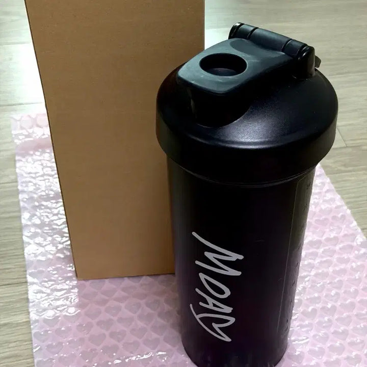 [BUNJANG] TXT Taehyun 1L Shake Bottle / 투바투 공방 역조공 텀블러 1L 쉐이크보틀 투모로우바이투게더 태현