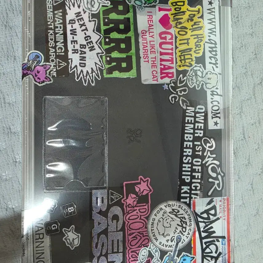 [BUNJANG] QWER Sealed Membership Kit (Excluding Membership Card) / QWER 미개봉 멤버십 키트 판매(멤버십 카드 제외)