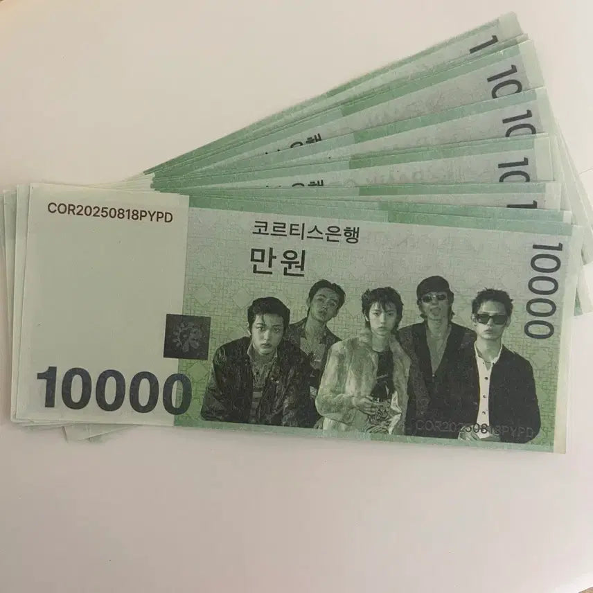 [BUNJANG] KORTIS (Curtiss) Don Confetti Photocard Set / 코르티스 돈 컨페티 3장