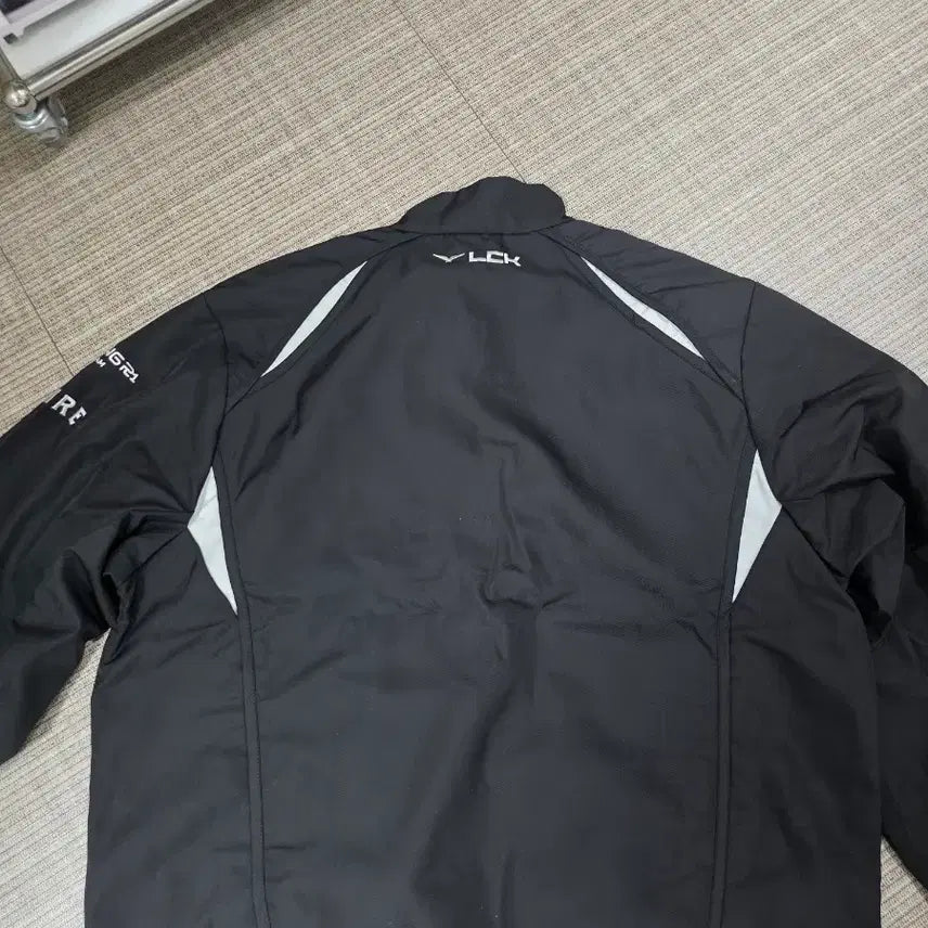 [BUNJANG] T1 2026 Uniform Jacket Black XXL / T1 2026 유니폼 자켓 블랙 XXL