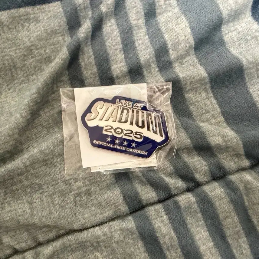 [BUNJANG] Official Higedan Stadium Live Gacha Badge / 히게단 스타디움 랜덤 가챠 뱃지
