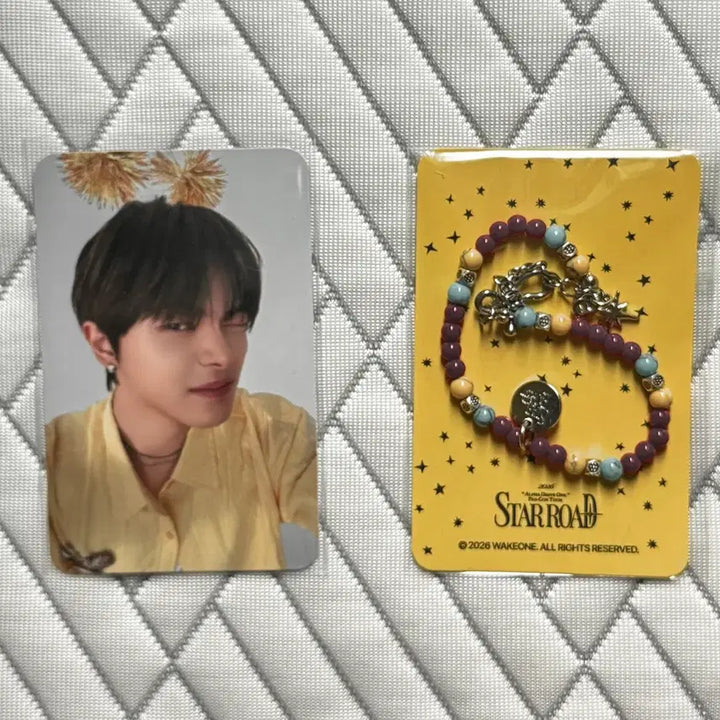 [BUNJANG] Alpha Drive One Fan Concert 1st Day Rio Photocard &amp; Bracelet Bundle Set / 알파드라이브원 팬콘서트 첫콘 리오 포카 + 팔찌 굿즈 리오ver