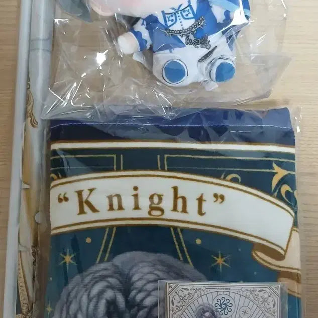 [BUNJANG] Identity V Knight Lawson Tapestry, Blanket, Plush, Acrylic Set / 제5인격 기사 로손