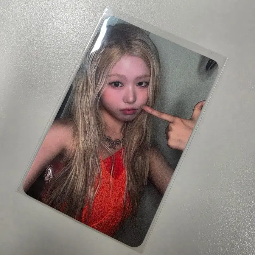 [BUNJANG] OURBIRTHDAY Yoo SQUEEZY Photocard / 아워벌스데이 유 공방 포카 SQUEEZY