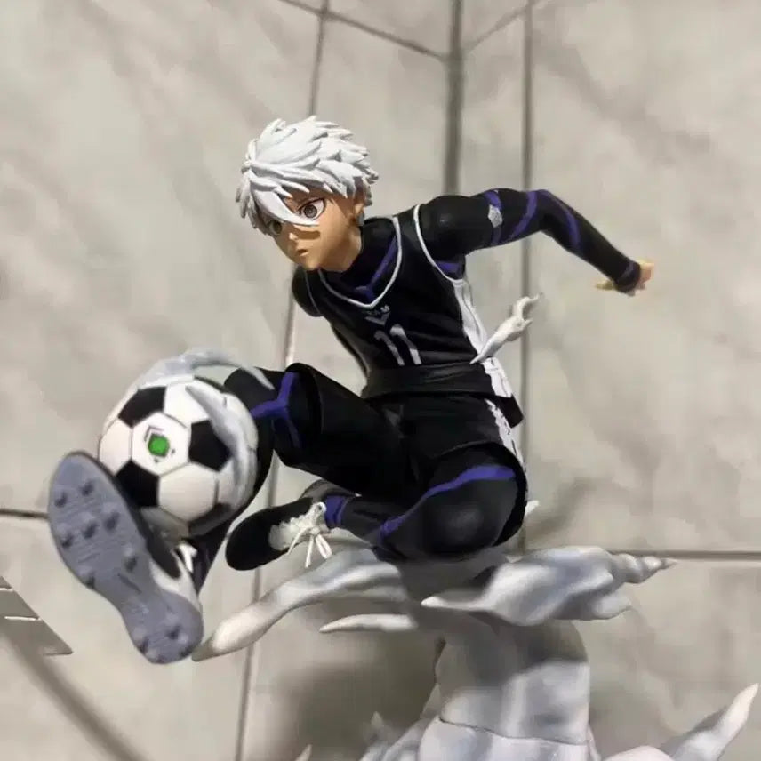 [BUNJANG] Blue Lock Nagi Seishiro Figure (Sealed) / [미개봉/새상품] 블루록 나기 세이시로 피규어