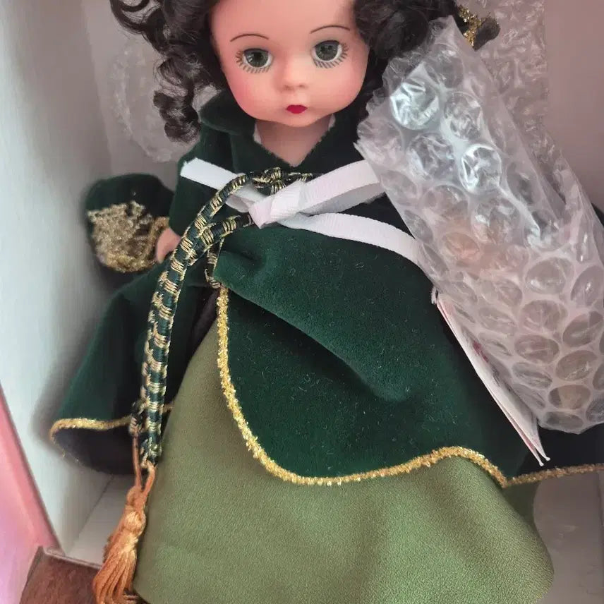 [BUNJANG] Madame Alexander Scarlett 8-inch Doll / 마담알렉산더 스칼렛 8인치