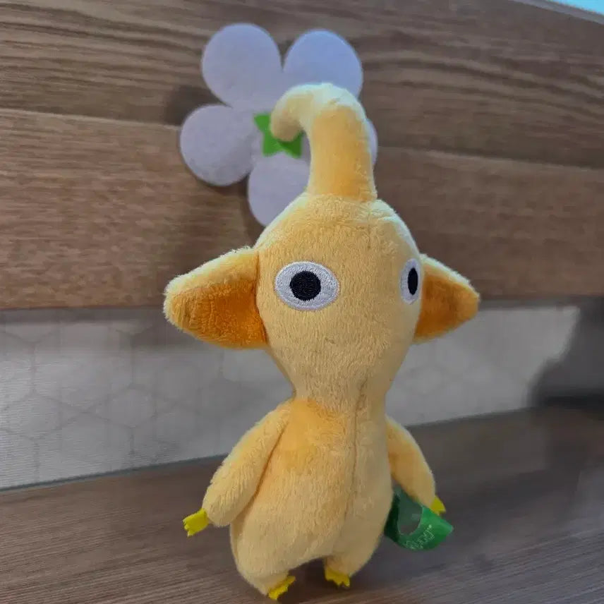 [BUNJANG] Yellow Pikmin Plush Toy / 피크민 노랑 피크민 인형