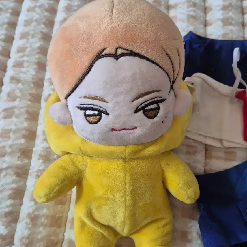[BUNJANG] BTOB Jung Il-hoon Gorochu Pig Doll Outfit Set / (전)비투비 정일훈 고라파덕 인형