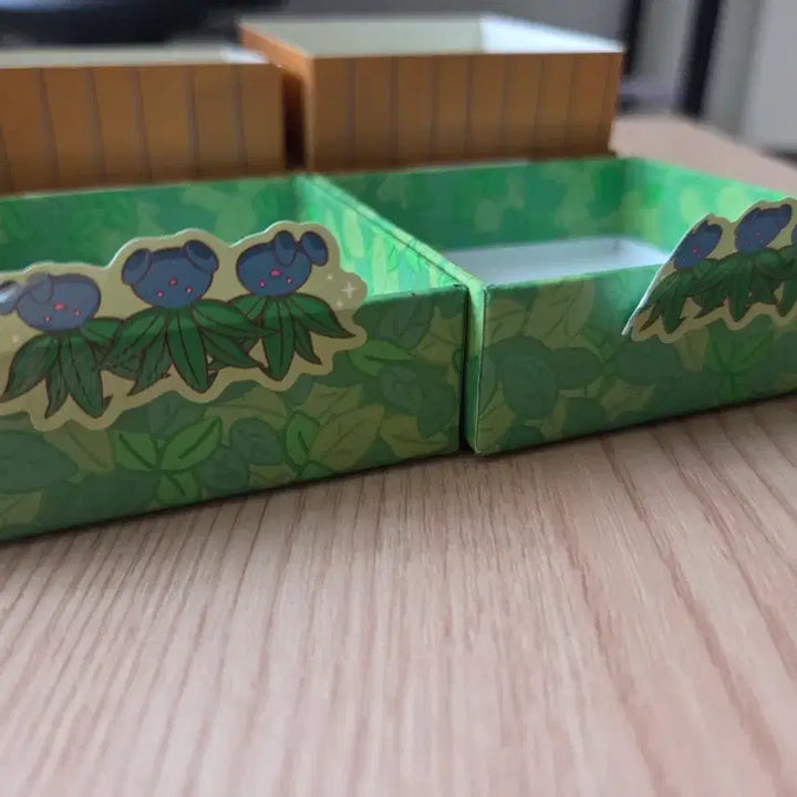 [BUNJANG] Pokemon Urban Forest Random Badge Set (Ditto, Pachirisu) / 포켓몬숲 포켓몬 어반 포레스트 랜덤 뱃지 메타몽 파치리스