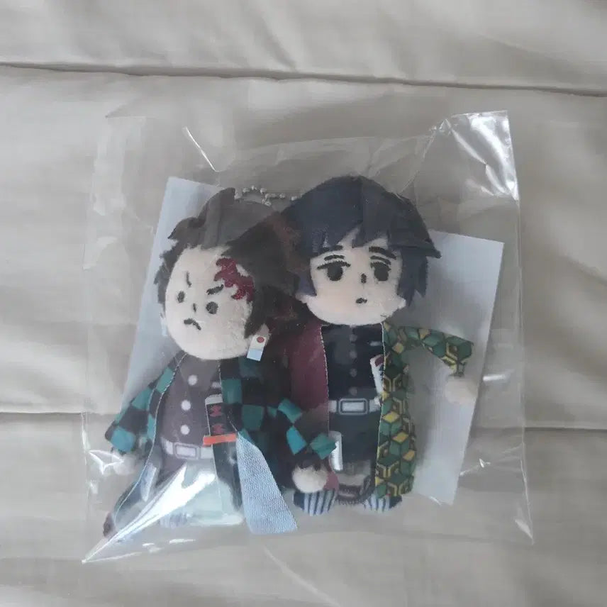 [BUNJANG] Demon Slayer Giyu &amp; Tanjiro Techitechi Plush Set / 귀멸의 칼날 귀칼 블루레이 기유 탄지로 테치테치 인형