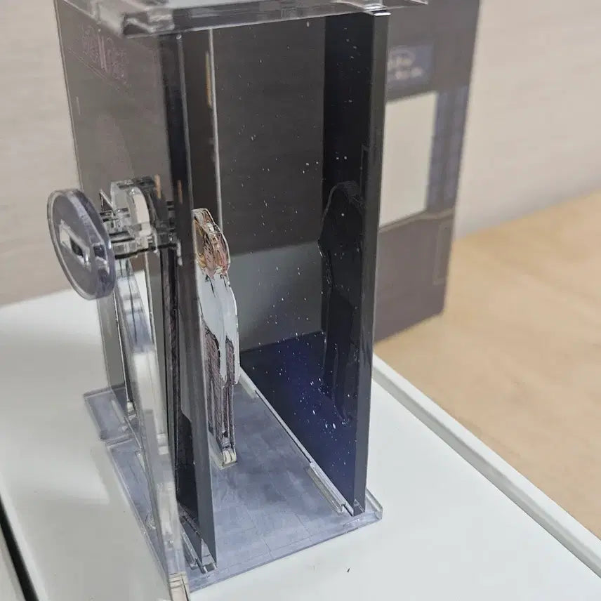 [BUNJANG] BTS V Magic Shop Acrylic Stand / 방탄소년단 매직샵 뷔 아크릴 스탠드