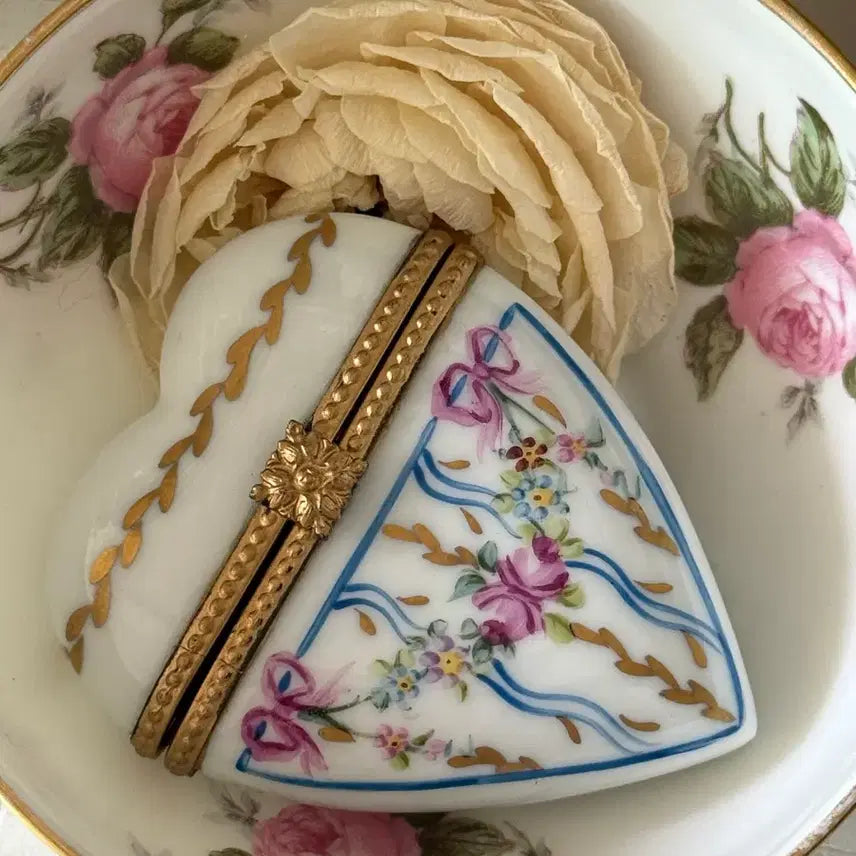 [BUNJANG] French Limoges Heart Ribbon Trinket Dish / 프랑스 리모지 하트 리봉 트링켓