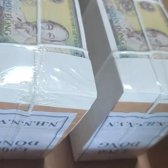 [BUNJANG] Vietnam 1000 Dong New Banknote (with Radar &amp; Repeater) / 베트남 화폐 1000동 새 지폐  레이더와 리피터포함.