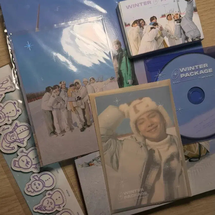 [BUNJANG] BTS 2021 Winter Package Photocard Holder Bundle Set / 방탄 BTS 윈터패키지 2021 winter package